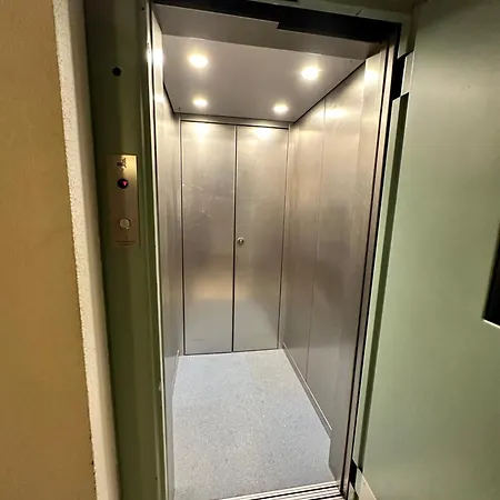 Olympiapark Studio * ميونيخ